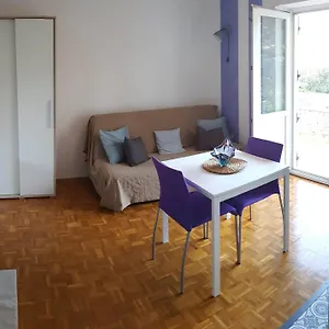 https://villa-csipak.in-istria.net